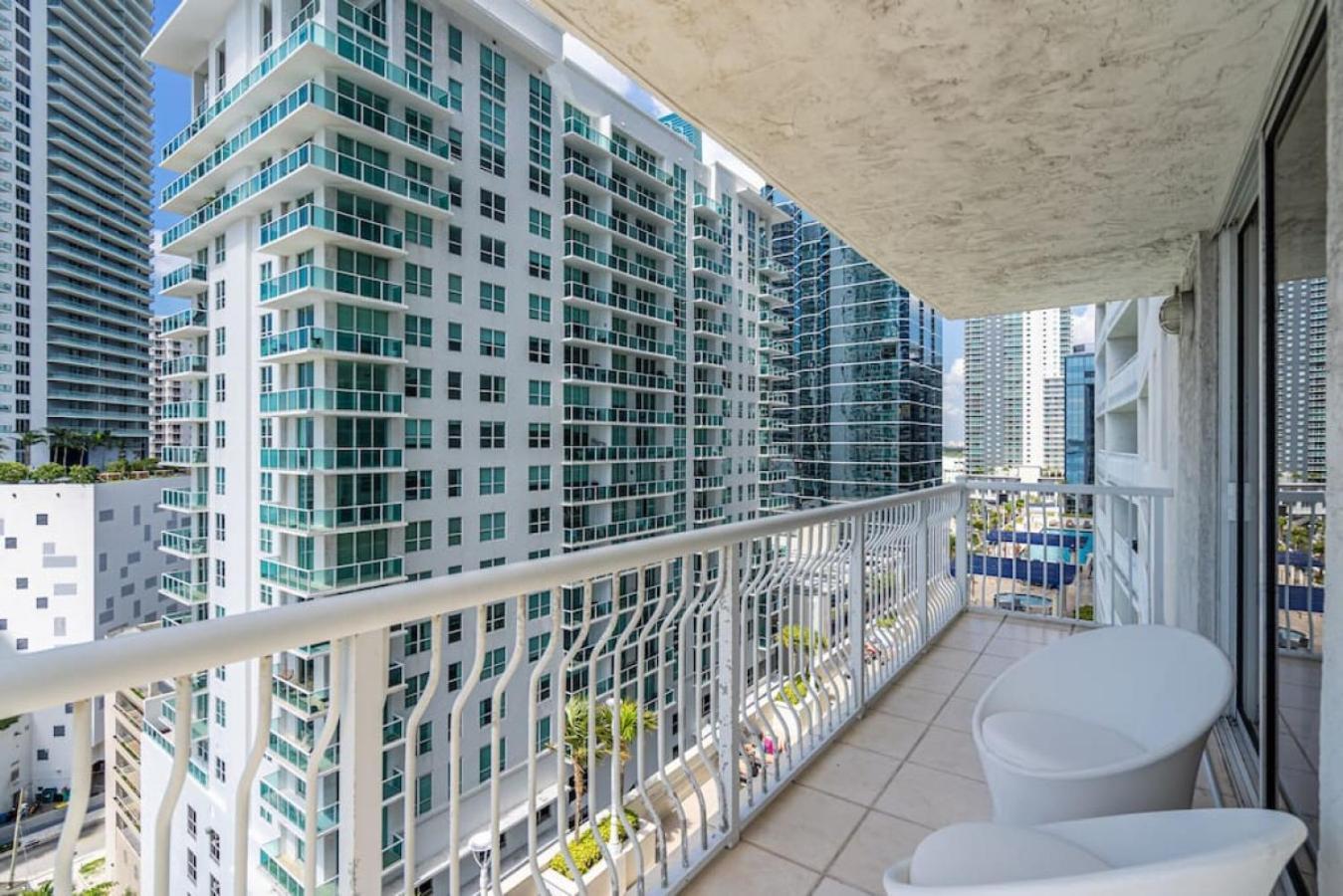Miami Vice Oceanfront Sky Villa Zewnętrze zdjęcie